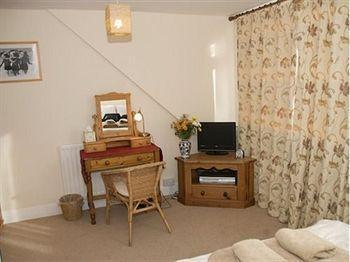 Harlequin Guest House With Parking Weymouth Exterior foto